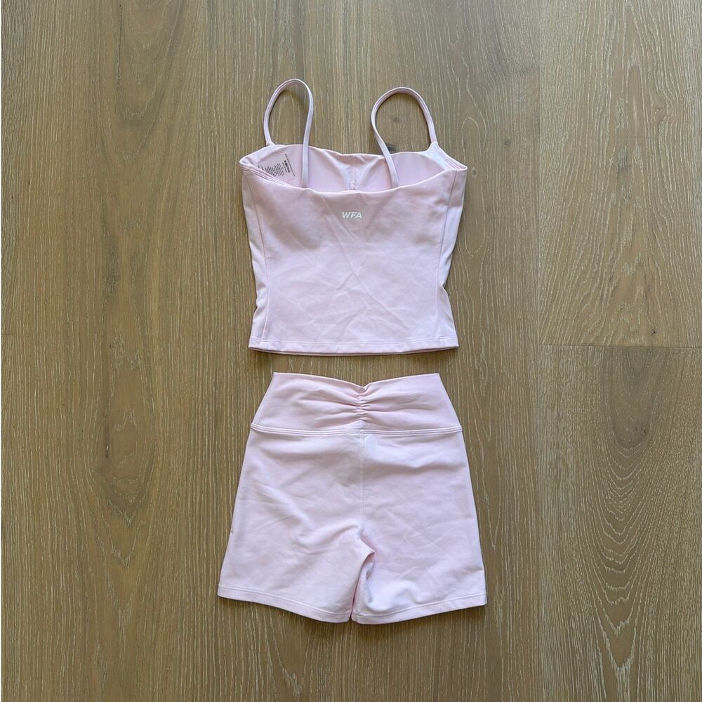 White Fox Active Glide Crop Tank & Radiate Bike Shorts  Size XXS Ballet Pink - Picture 2 of 6